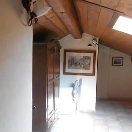 Locanda La Lodrona Country house *