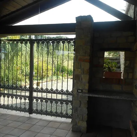 Locanda La Lodrona Country house *
